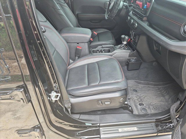 Used 2026 Jeep Wrangler Unlimited Rubicon AWD/4WD image 16