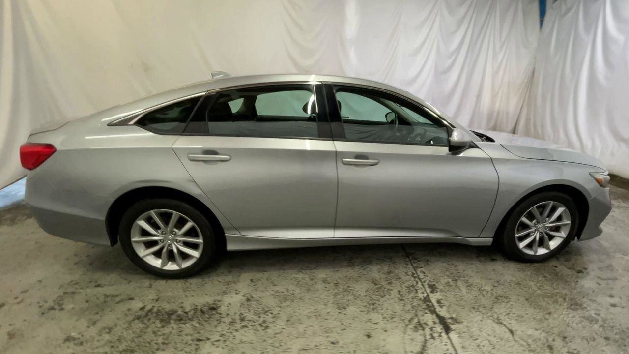 Certified 2021 Honda Accord LX image 9