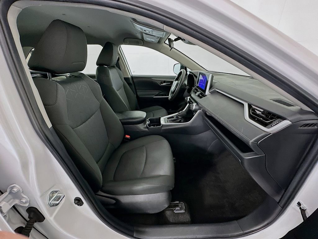 Certified 2024 Toyota RAV4 XLE image 28