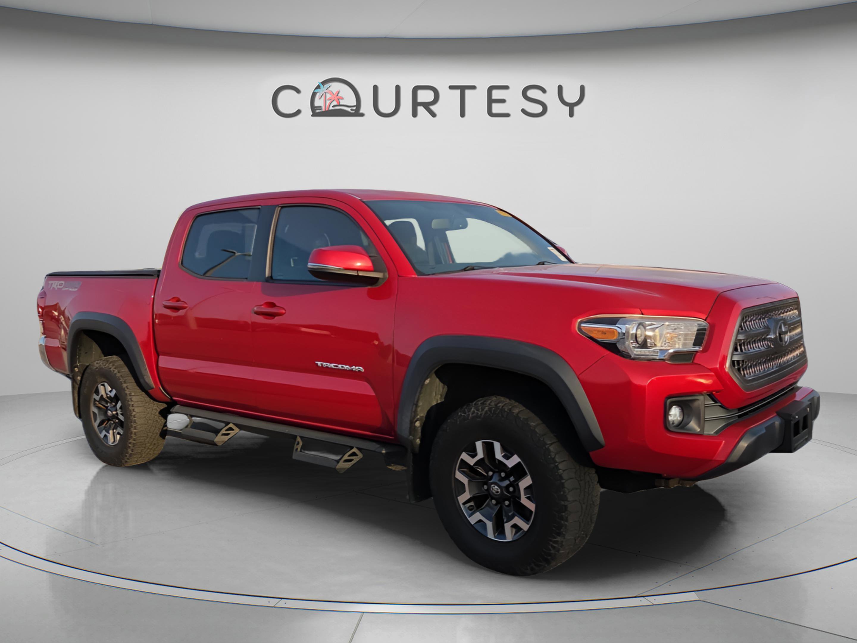 Used 2016 Toyota Tacoma TRD Off-Road w/ Towing Package AWD/4WD image 3
