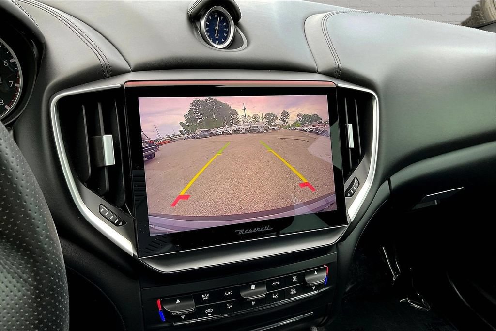 Used 2021 Maserati Ghibli RWD image 14