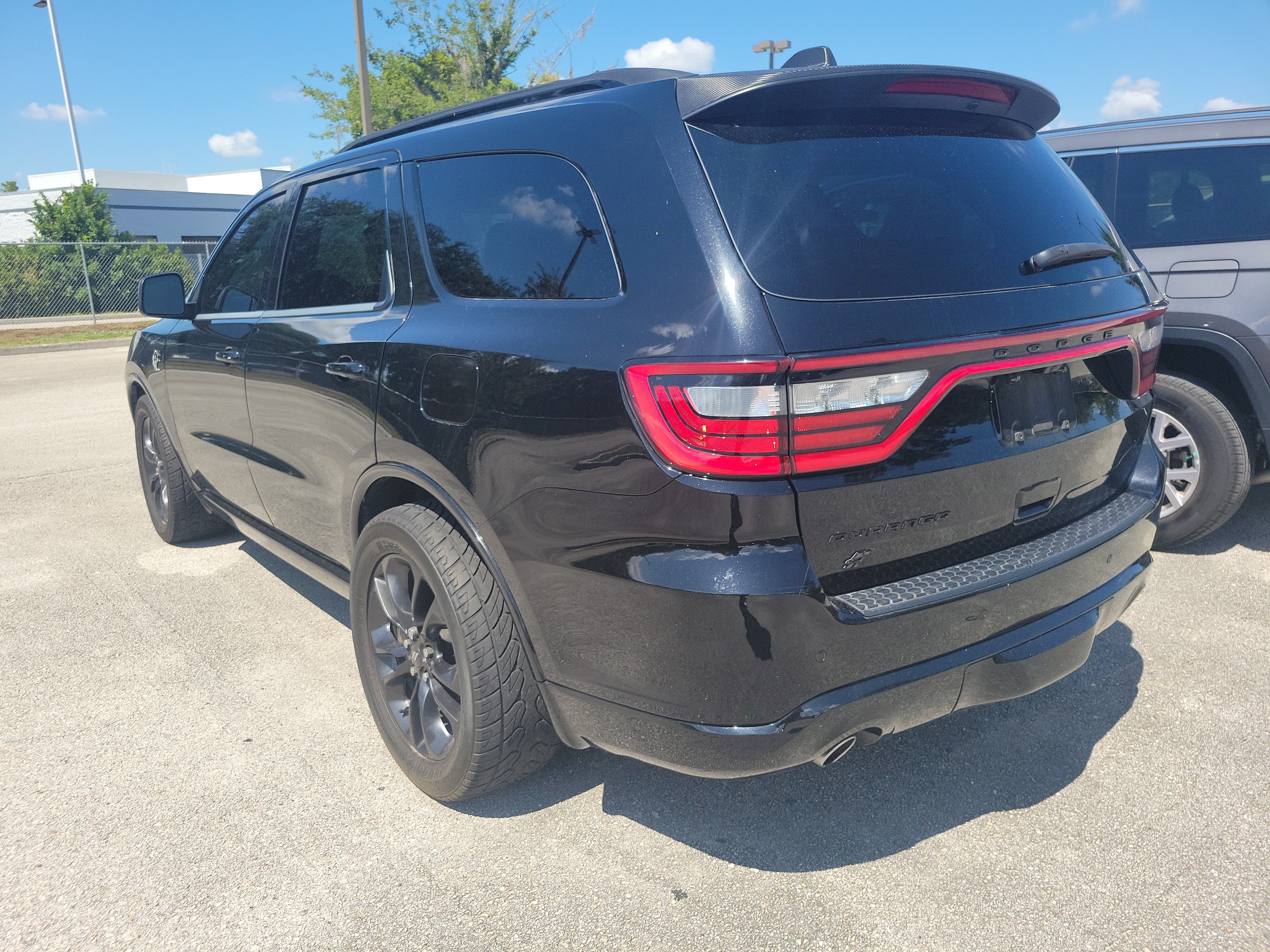 Used 2023 Dodge Durango R/T AWD/4WD image 3