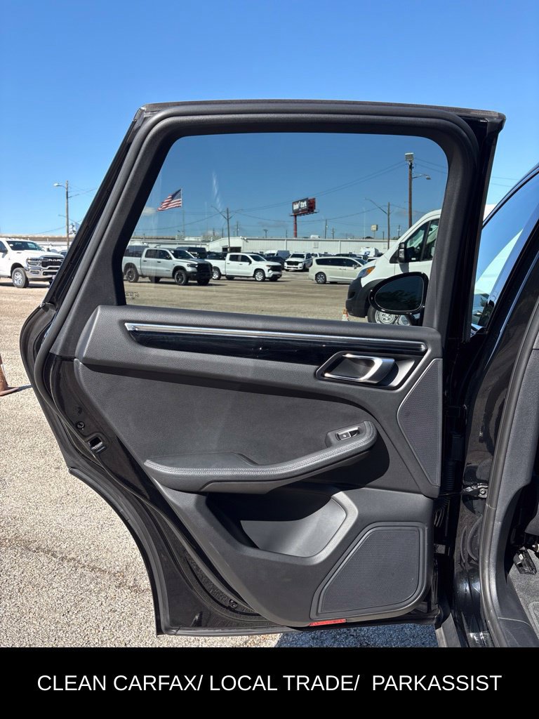 Used 2023 Porsche Macan S AWD/4WD image 10