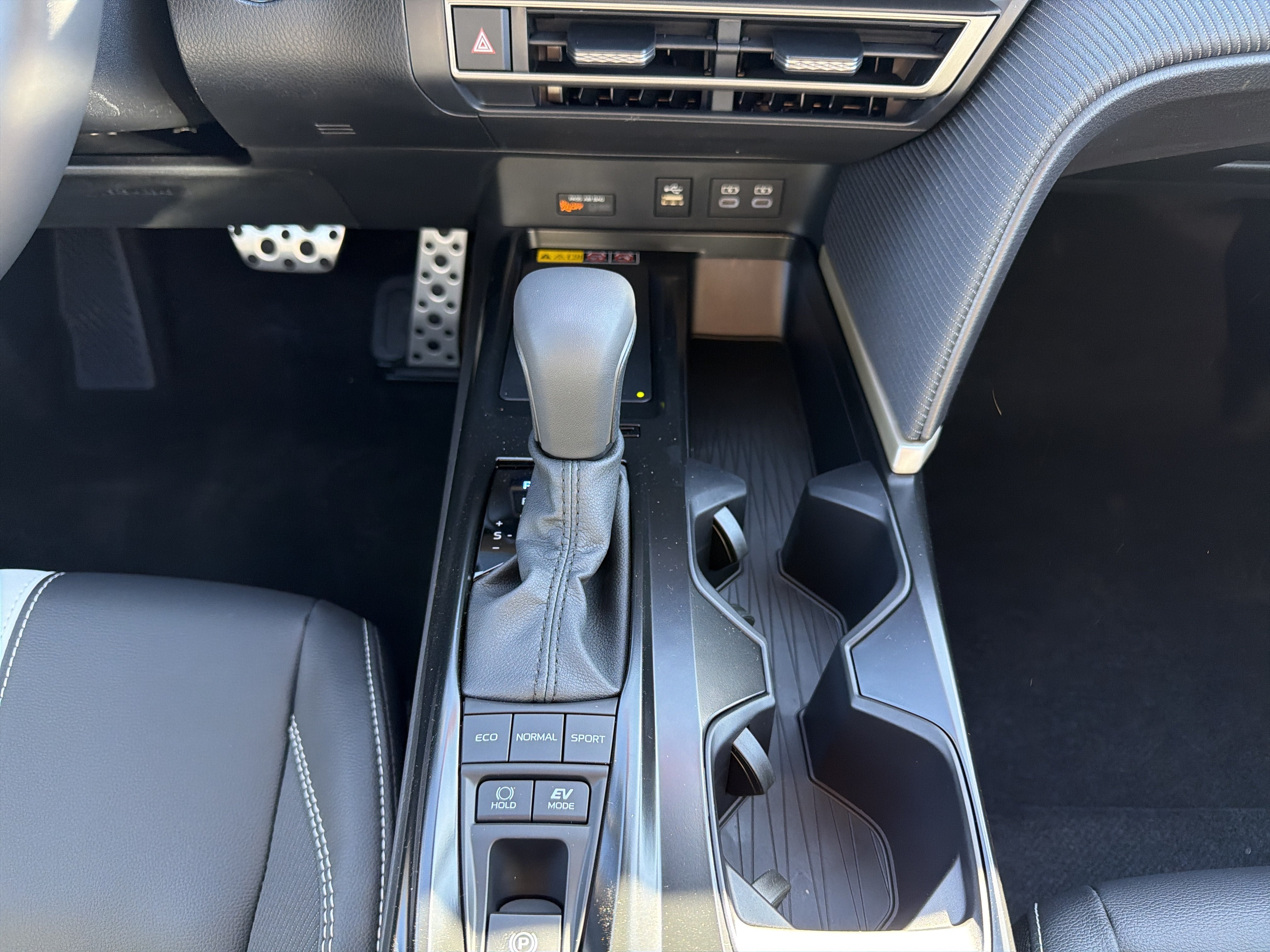 New 2026 Toyota Camry SE FWD image 21