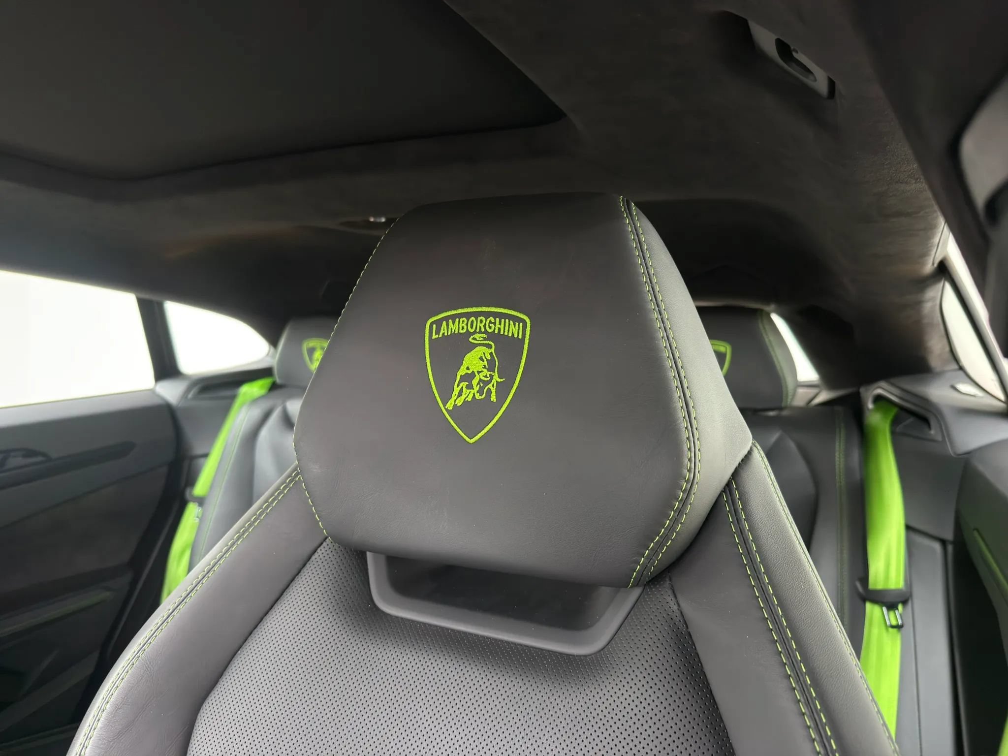 Used 2023 Lamborghini Urus S AWD/4WD image 34