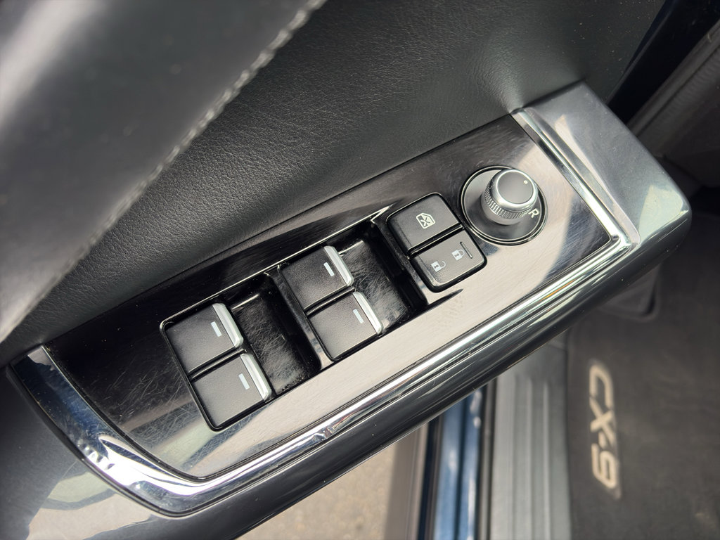 Used 2019 MAZDA CX-9 Touring image 21