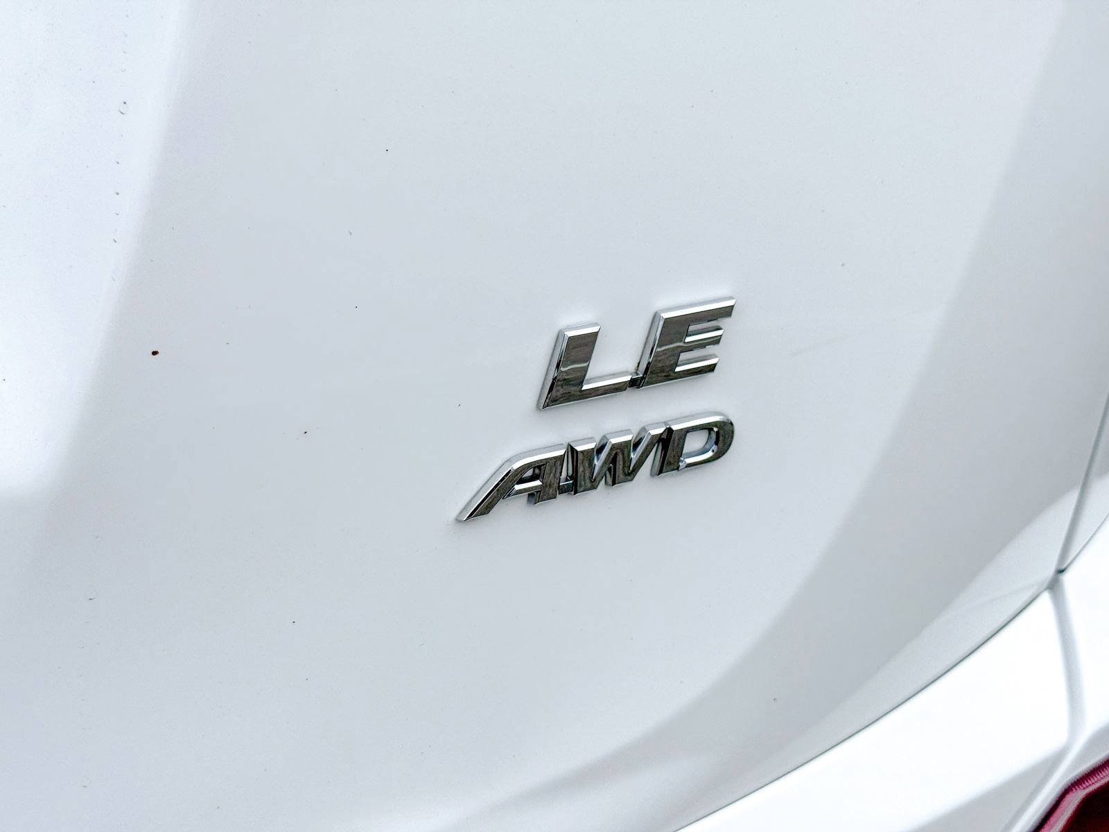 Used 2018 Toyota RAV4 LE w/ All Weather Liner Package image 12