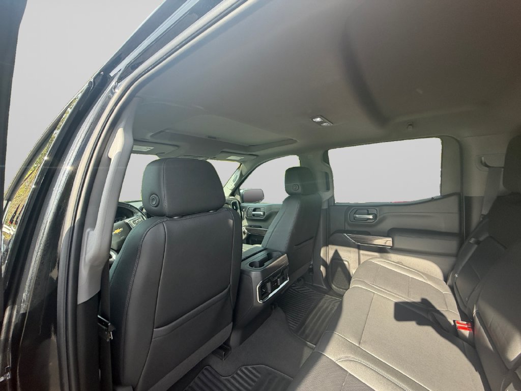Used 2022 Chevrolet Silverado 1500 LTZ w/ LTZ Convenience Package II AWD/4WD image 14
