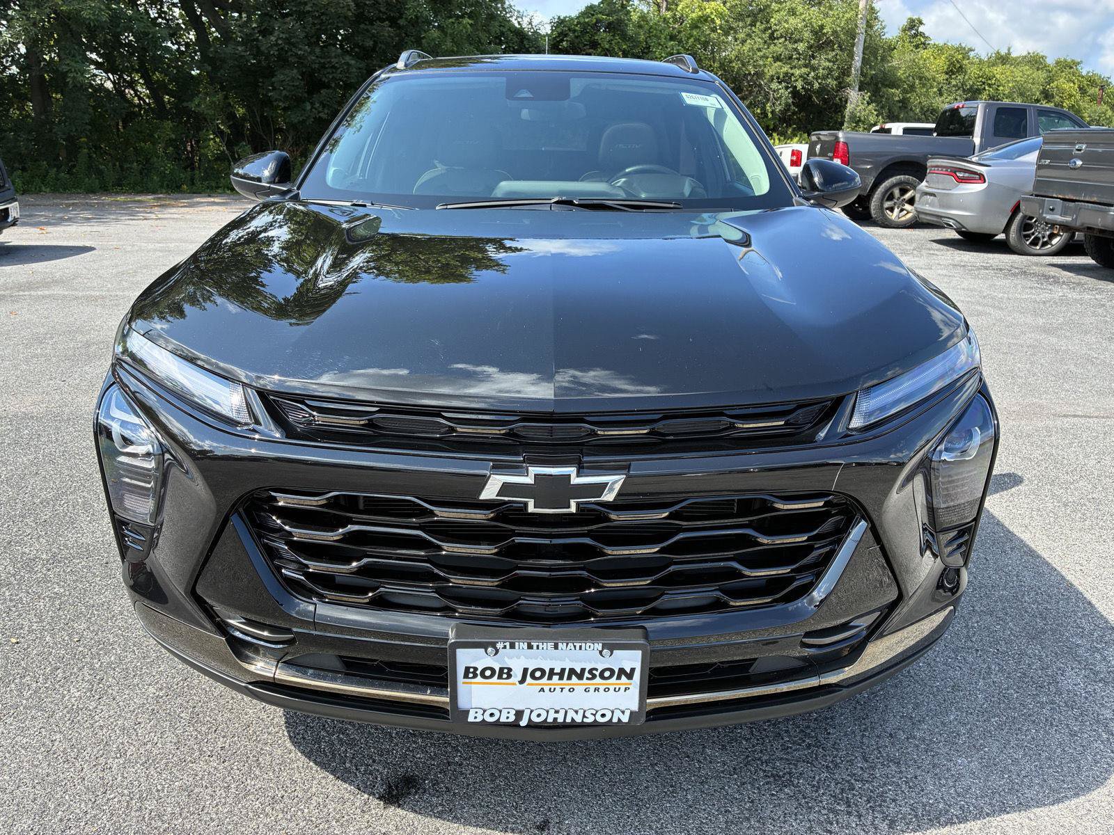 Used 2025 Chevrolet Trax ACTIV w/ Sunroof Package FWD image 2