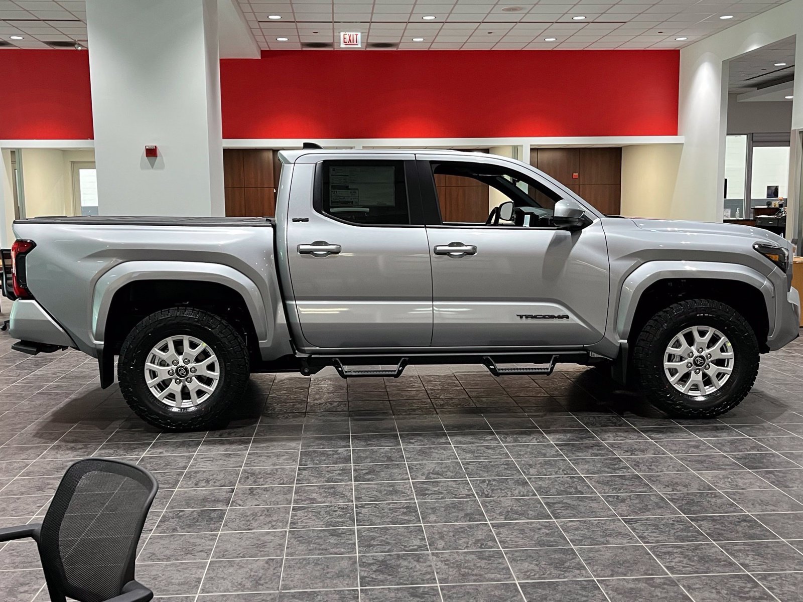 New 2026 Toyota Tacoma SR5 AWD/4WD image 11