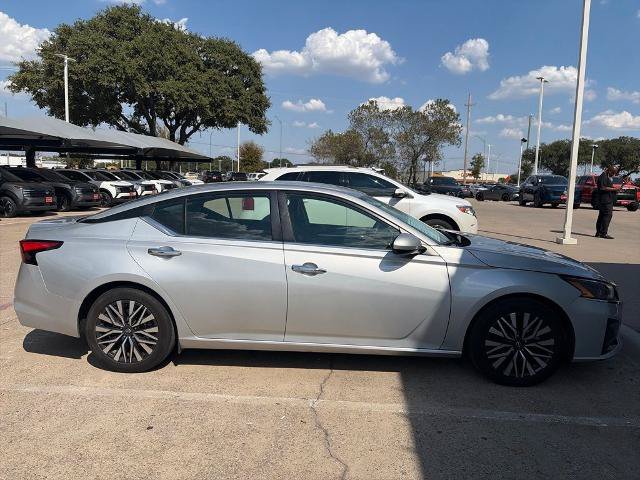 Certified 2023 Nissan Altima 2.5 SV FWD image 7