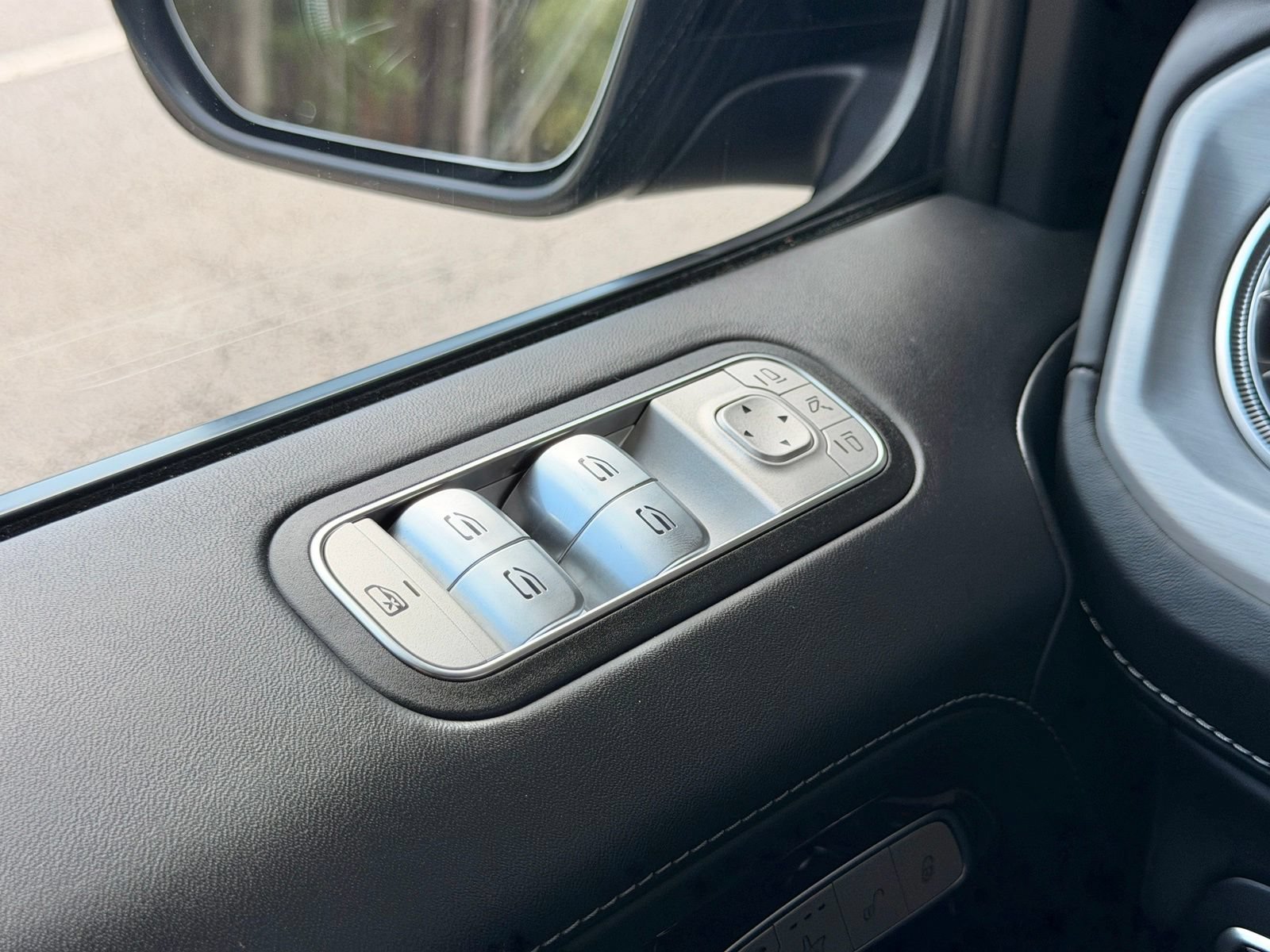 Used 2022 Mercedes-Benz G 63 AMG Squared image 22