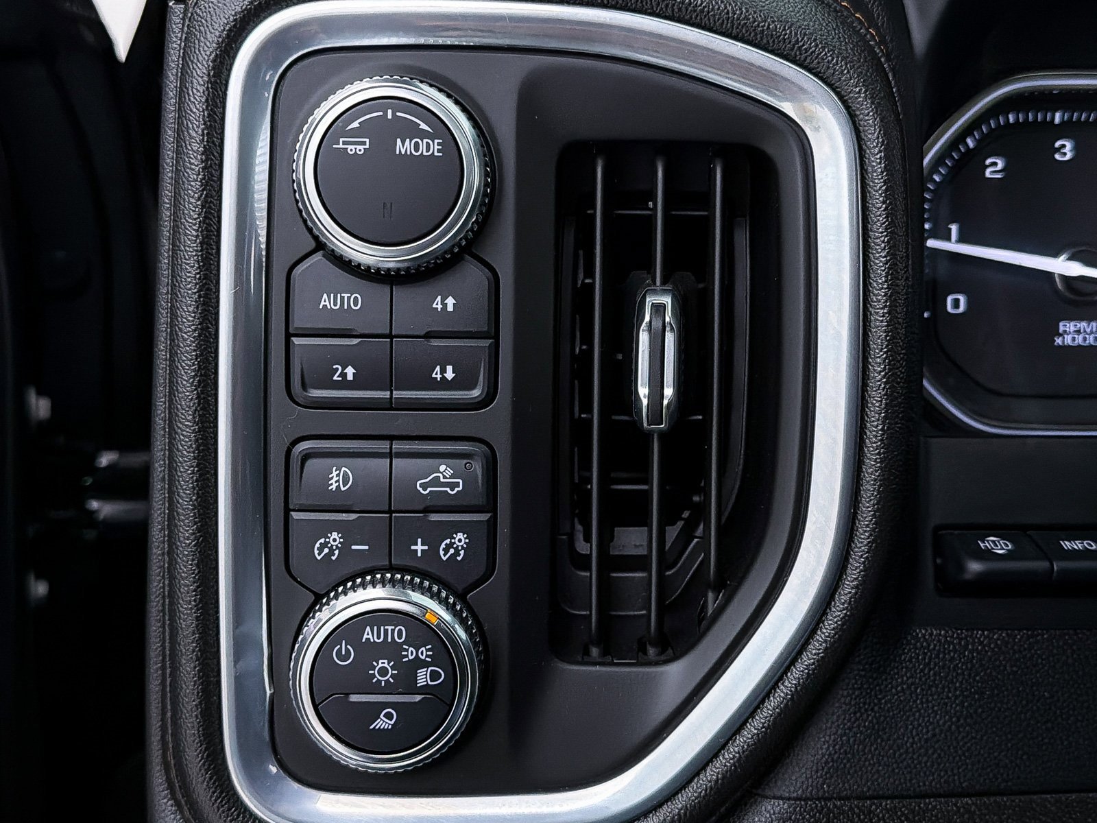 Used 2022 GMC Sierra 1500 AT4 w/ AT4 Premium Package image 25