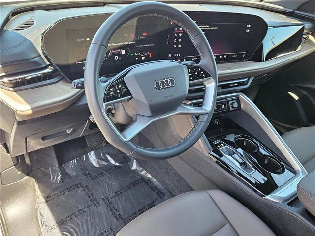 Certified 2025 Audi Q5 Premium w/ Convenience Package AWD/4WD image 10