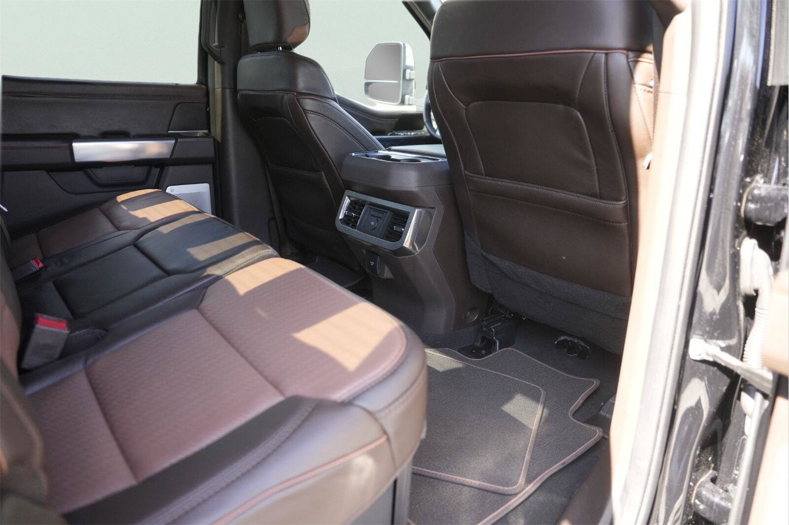 Used 2025 Ford F350 King Ranch w/ Chrome Package AWD/4WD image 15