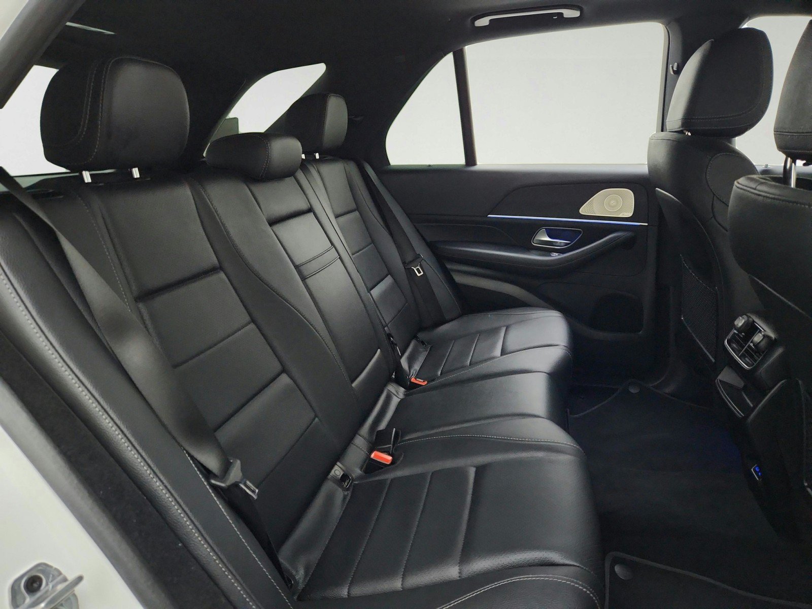 Used 2025 Mercedes-Benz GLE 450e 4MATIC image 32