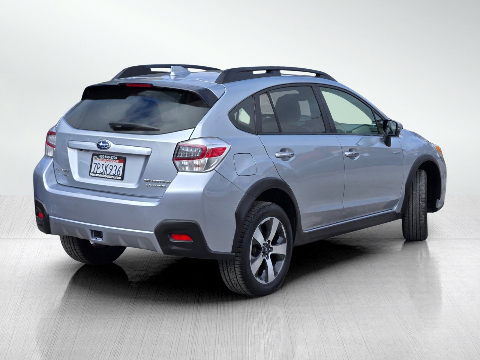 Used 2016 Subaru Crosstrek Touring AWD/4WD image 4