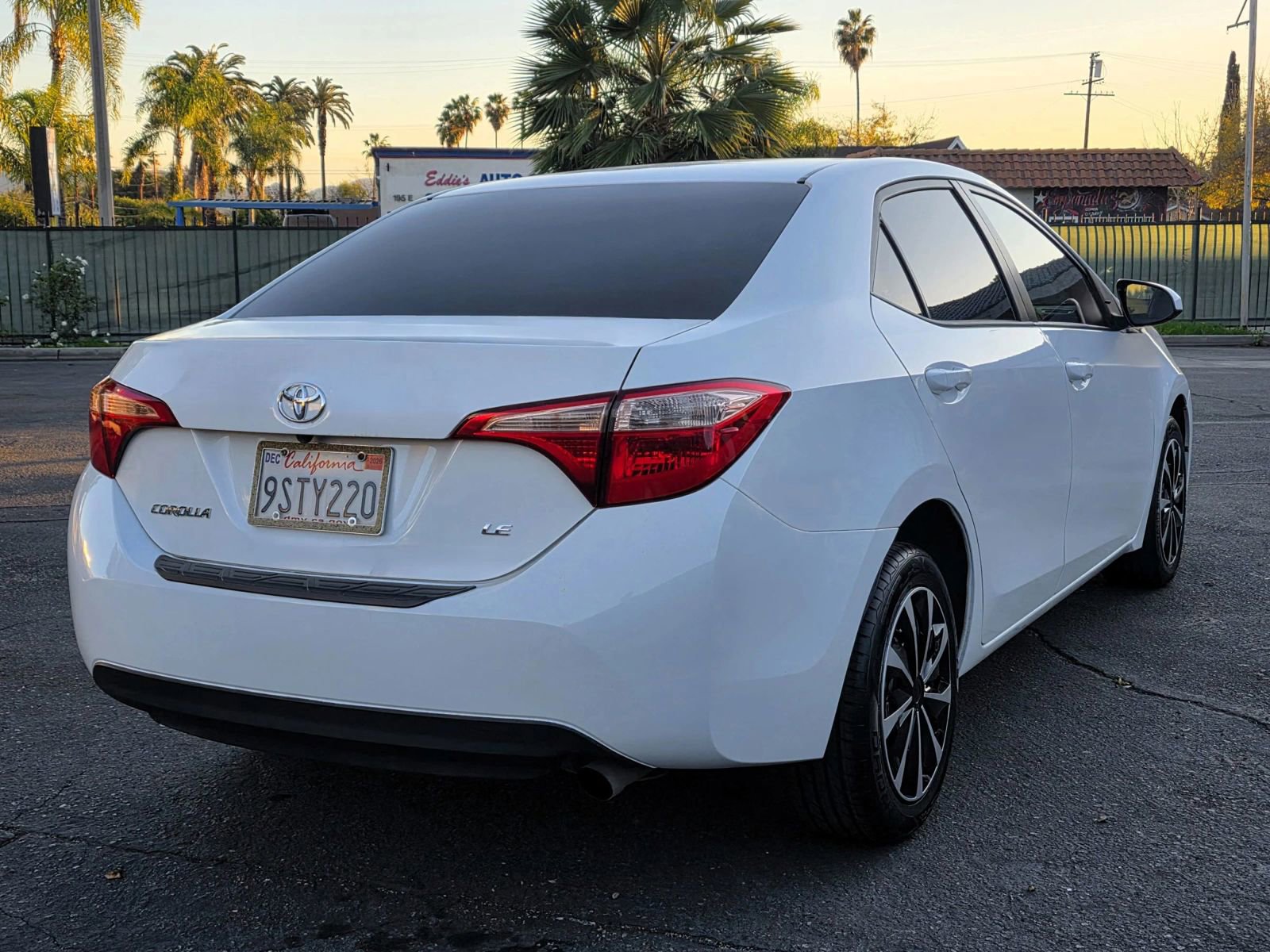 Used 2017 Toyota Corolla SE image 3