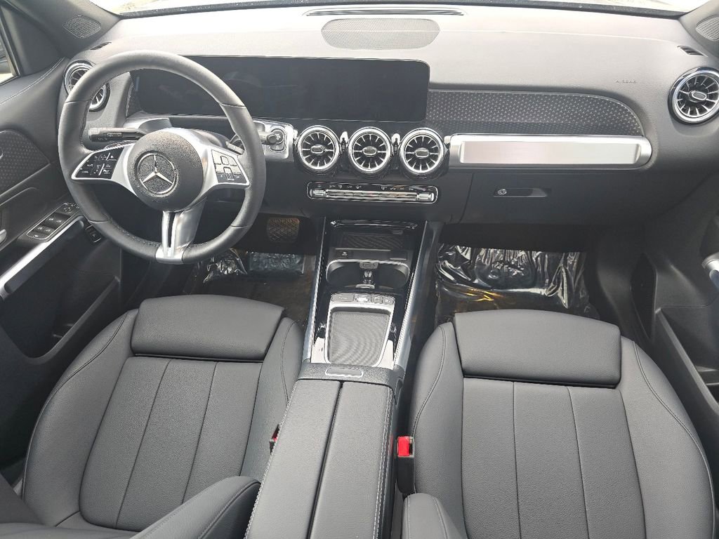 Certified 2025 Mercedes-Benz GLB 250 4MATIC image 22