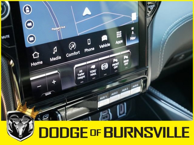 Used 2025 RAM 3500 Limited AWD/4WD image 22