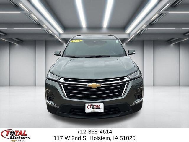Used 2023 Chevrolet Traverse LT FWD image 3