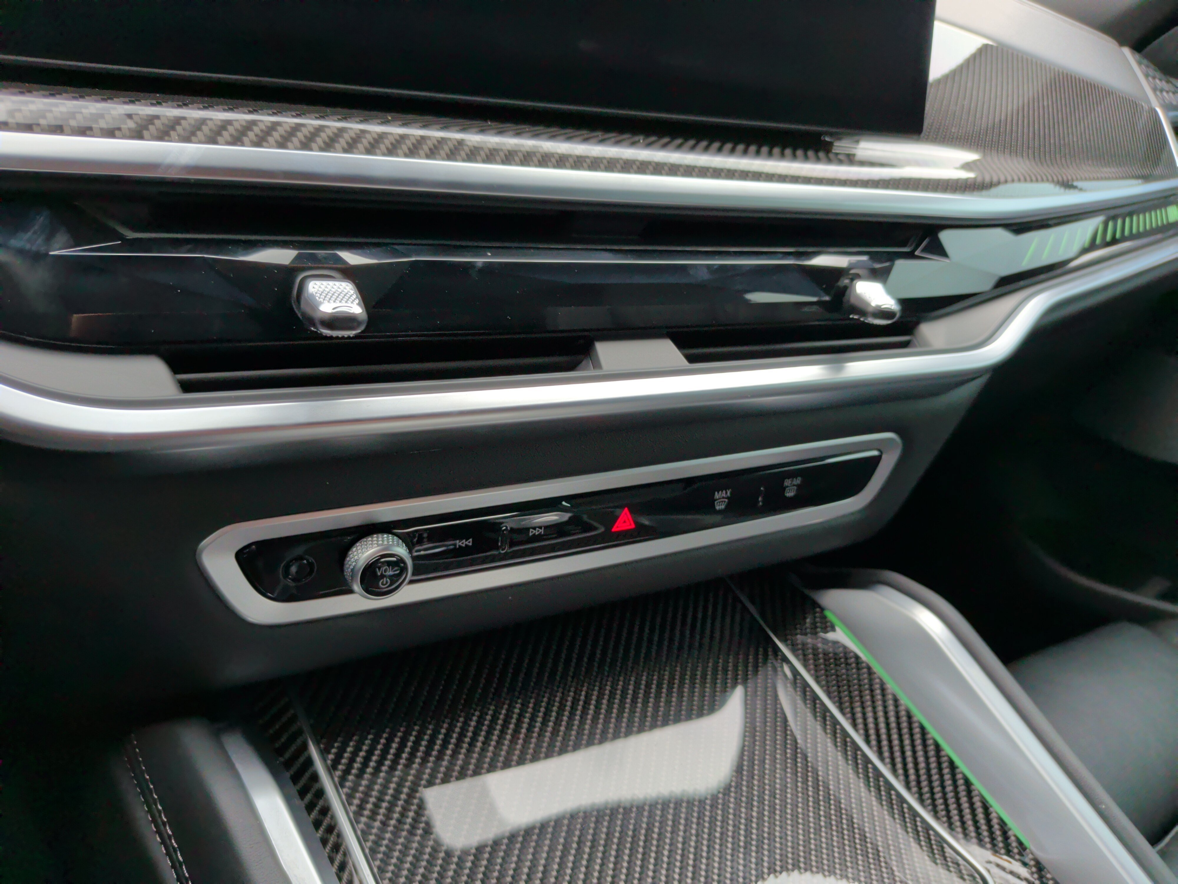 Certified 2024 BMW X6 M60i AWD/4WD image 19