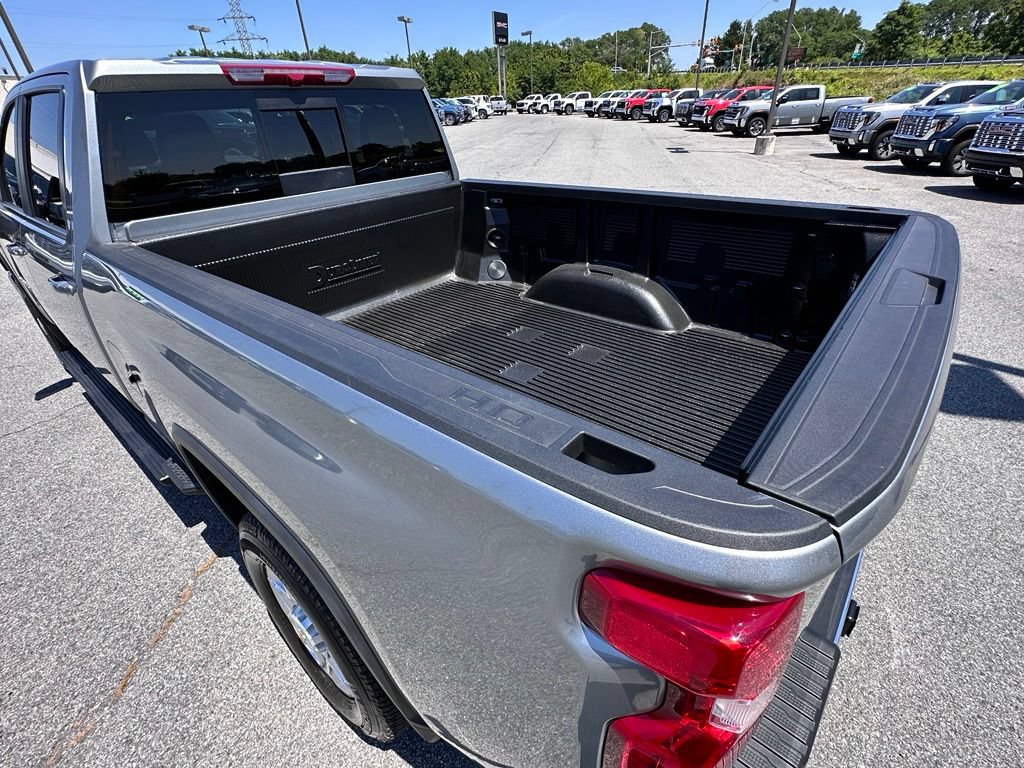 Used 2025 Chevrolet Silverado 2500 LT w/ Safety Package AWD/4WD image 45