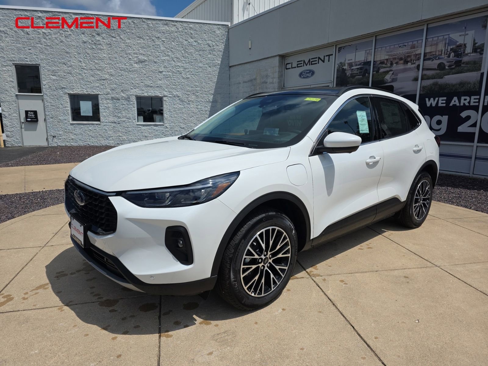 New 2025 Ford Escape SE w/ PHEV Premium Package image 1