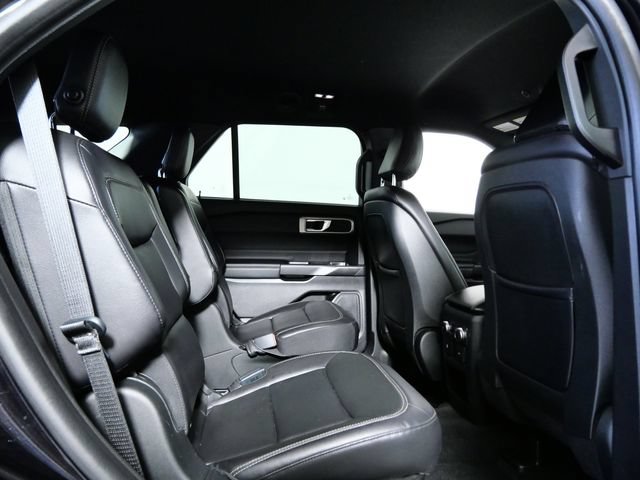 Certified 2020 Ford Explorer XLT w/ Equipment Group 202A AWD/4WD image 13