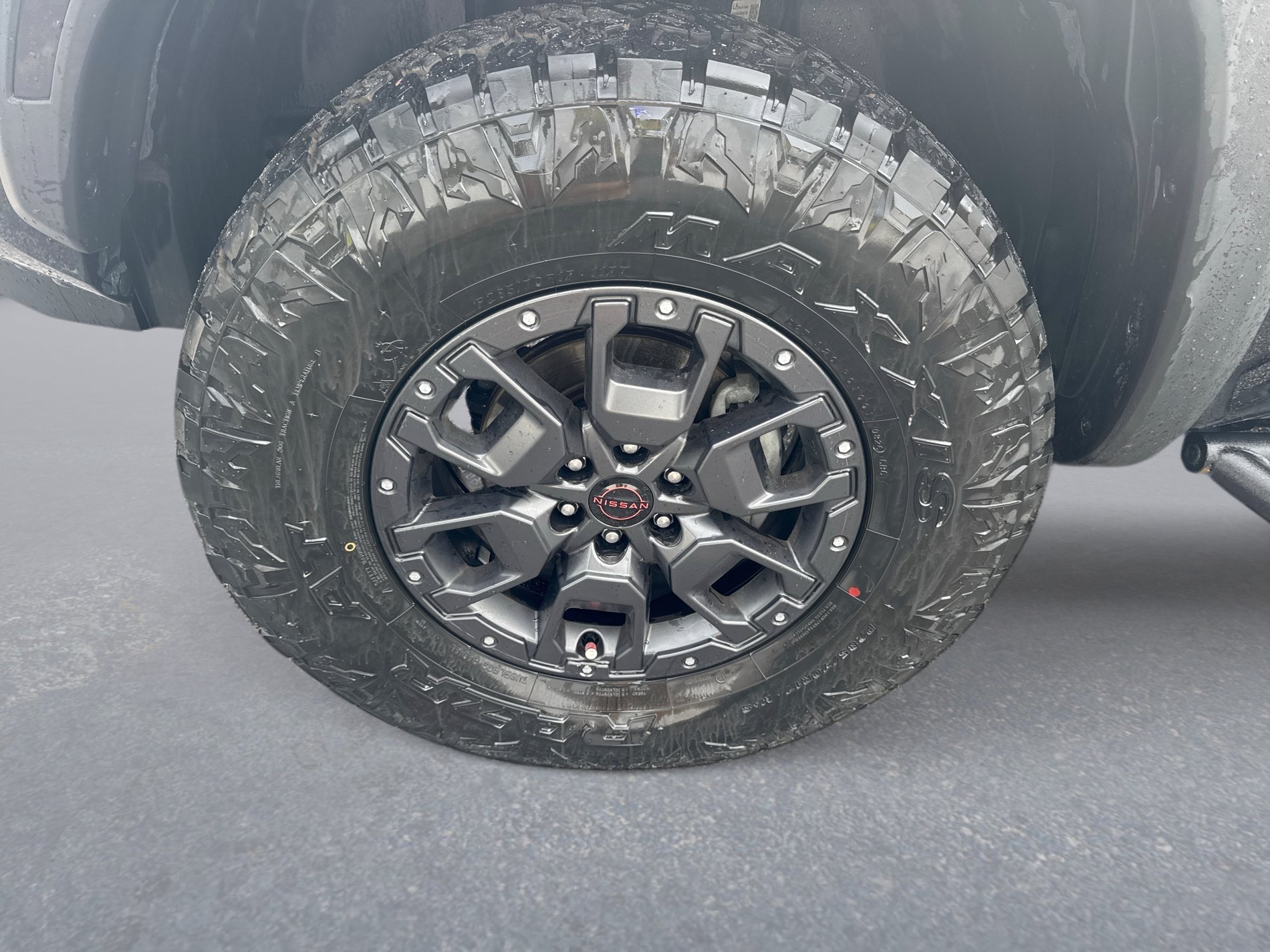 Used 2022 Nissan Frontier PRO-4X w/ Pro-4X Premium Package AWD/4WD image 11