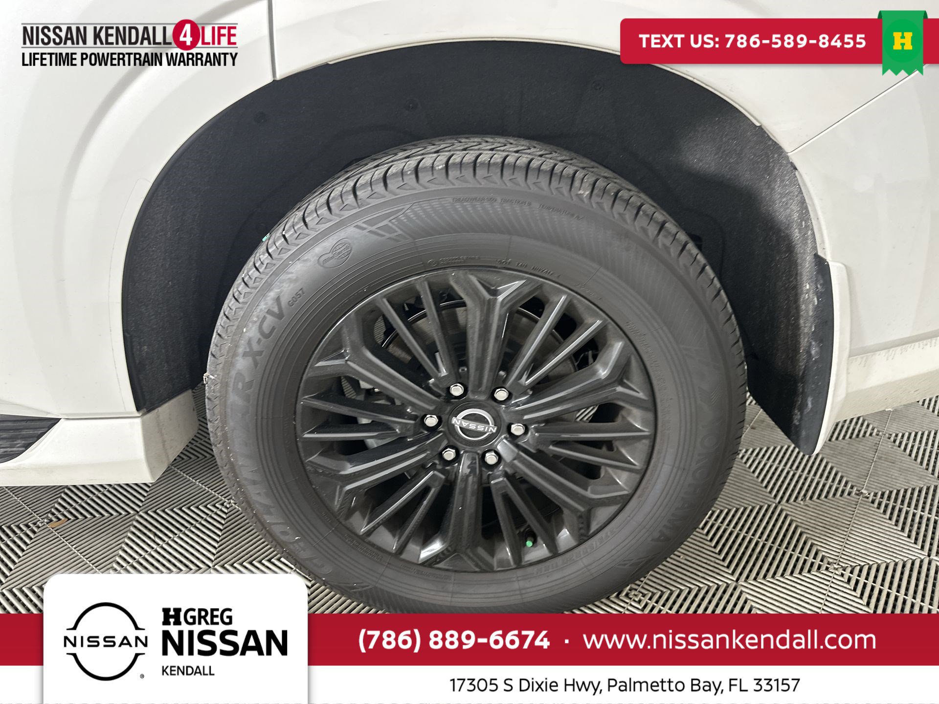 New 2025 Nissan Armada Platinum image 14