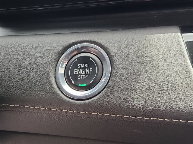 Used 2023 Cadillac Escalade Sport AWD/4WD image 34