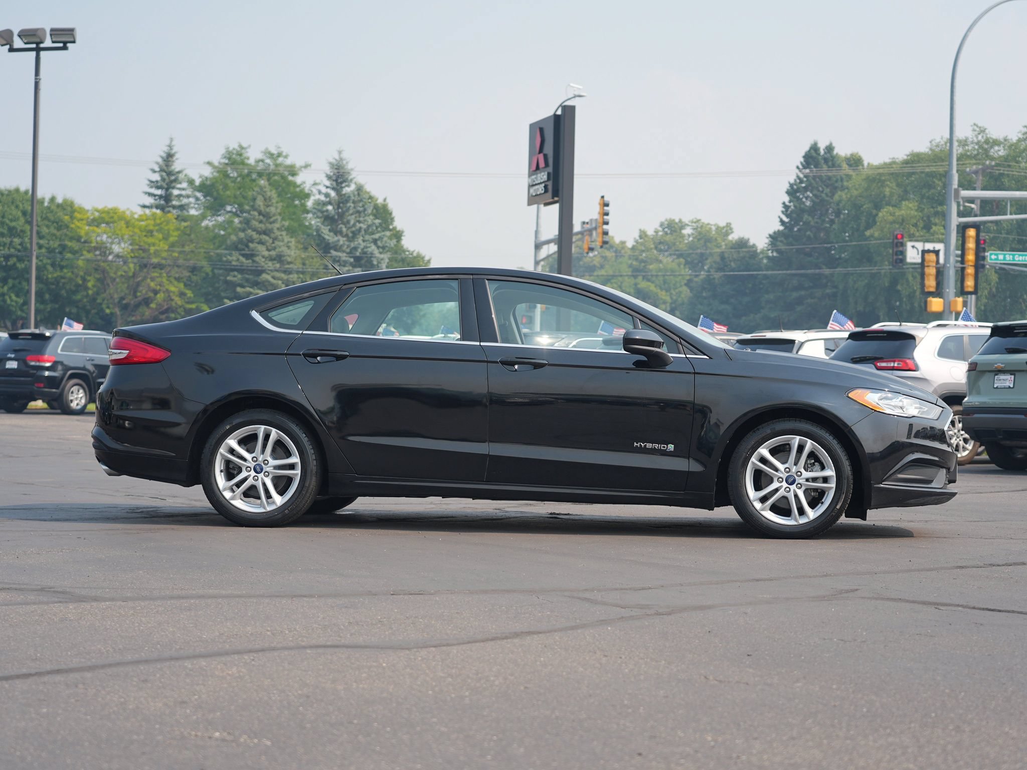 Used 2018 Ford Fusion S FWD image 2