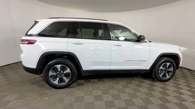 Used 2023 Jeep Grand Cherokee 4WD 4xe image 4