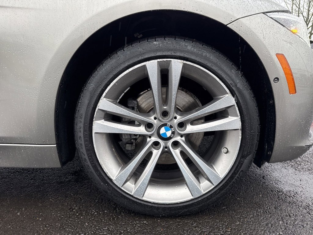 Used 2017 BMW 330i xDrive Wagon w/ Premium Package image 9