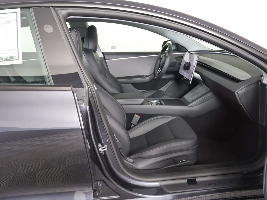 Used 2025 Tesla Model 3 Long Range RWD image 34