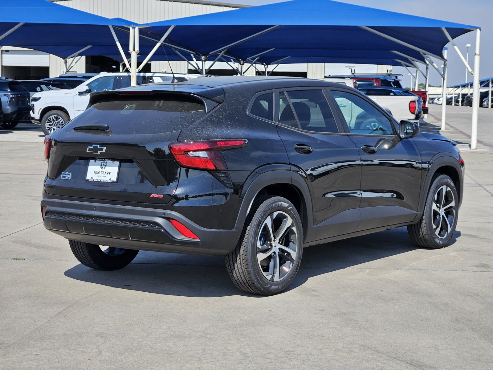 New 2026 Chevrolet Trax RS w/ Sunroof Package FWD image 4
