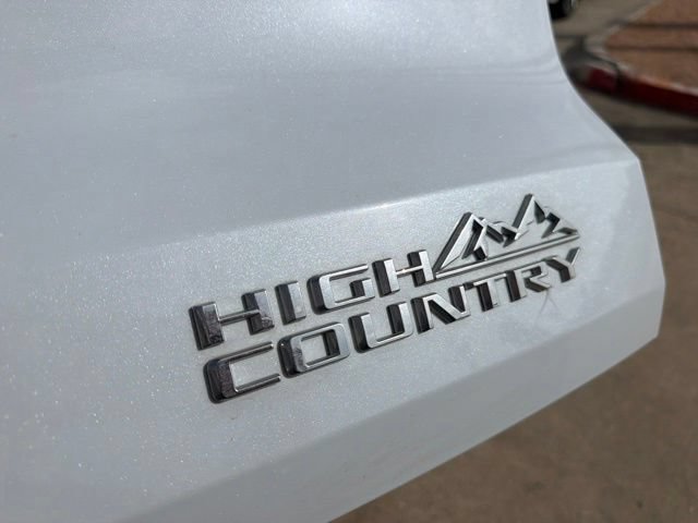 Used 2026 Chevrolet Traverse High Country FWD image 14