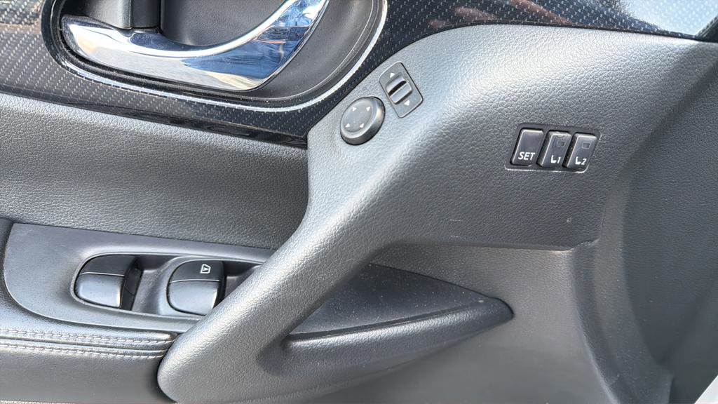 Used 2019 Nissan Rogue SL w/ Premium Package image 21