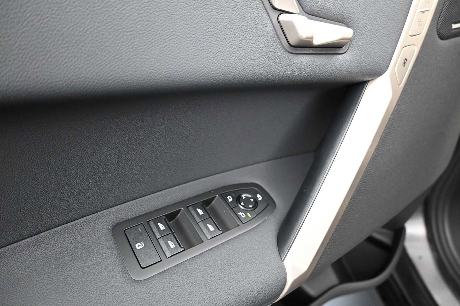 New 2026 BMW iX xDrive60