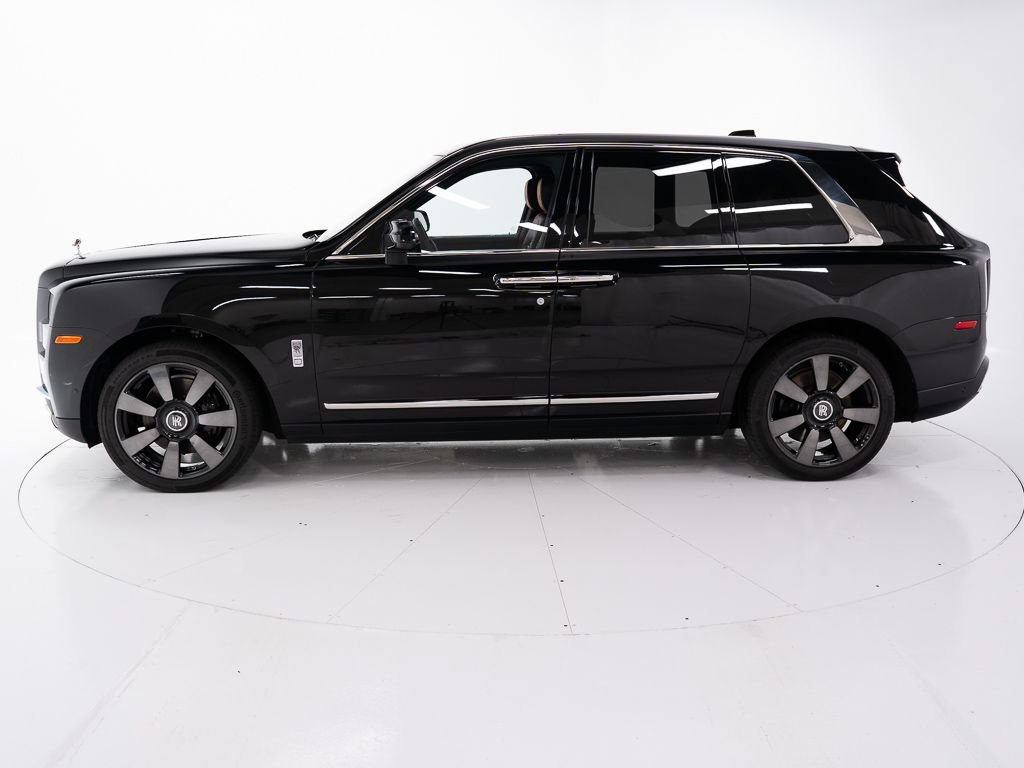 Certified 2023 Rolls-Royce Cullinan AWD/4WD image 2