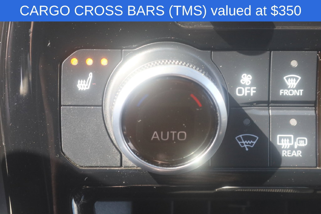 Used 2023 Toyota Highlander XLE AWD/4WD image 5