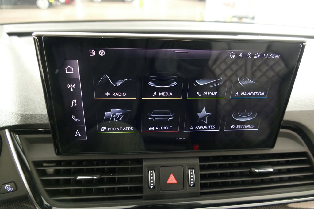 Used 2023 Audi SQ5 Prestige image 16