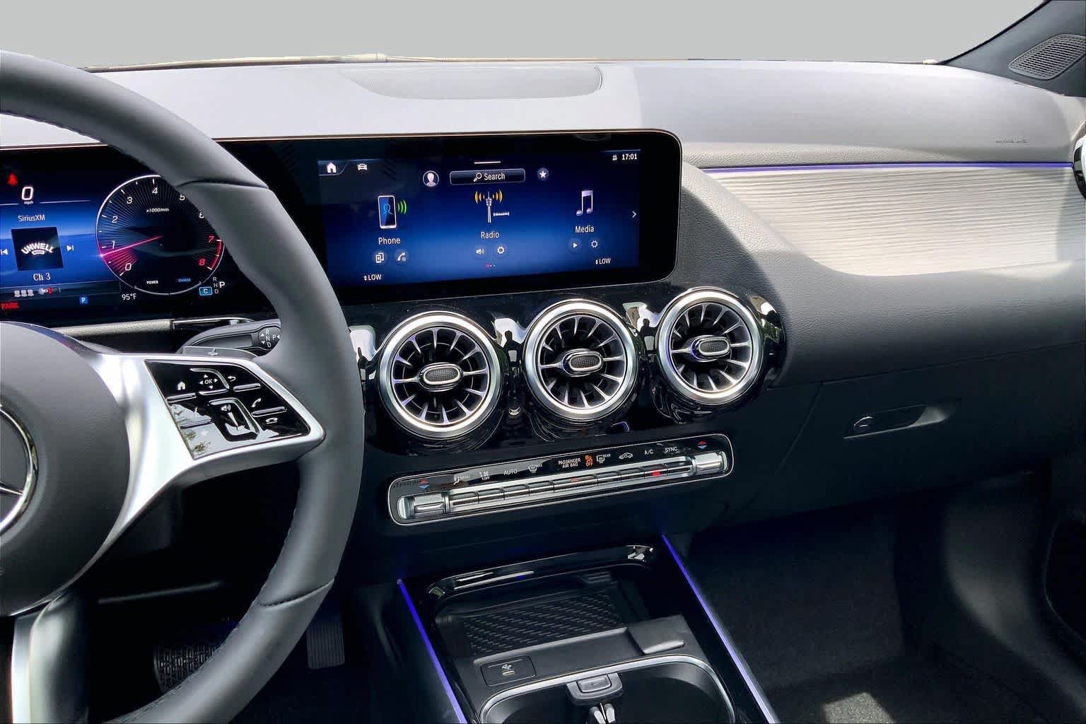 New 2026 Mercedes-Benz GLA 250 4MATIC image 6