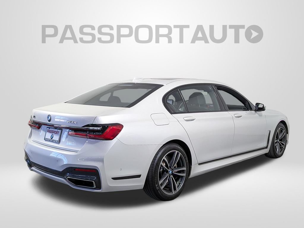 Used 2022 BMW 750i xDrive w/ M Sport Package AWD/4WD image 7