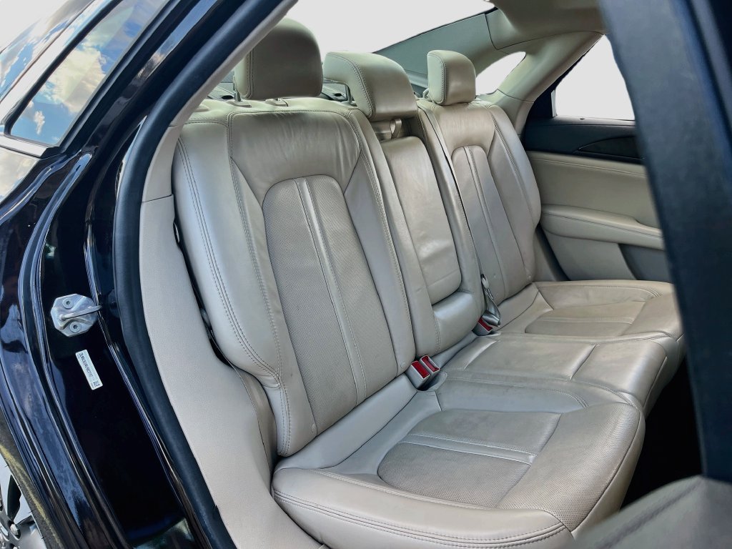 Used 2020 Lincoln MKZ Reserve w/ Elements Package FWD image 28