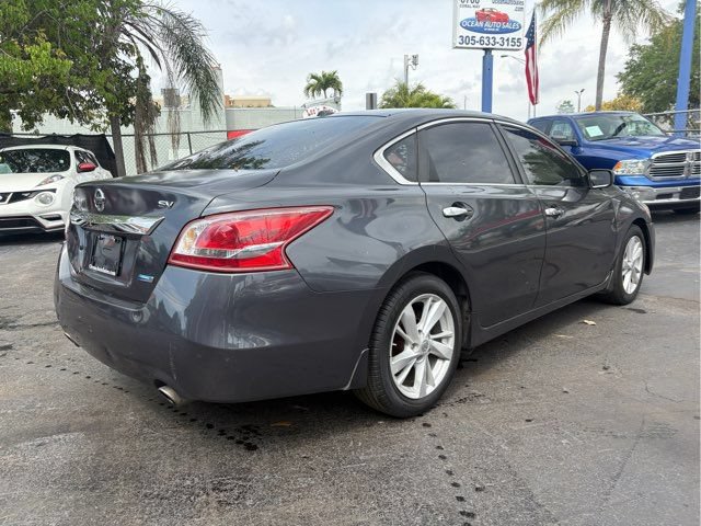 Used 2013 Nissan Altima 2.5 SV FWD image 6