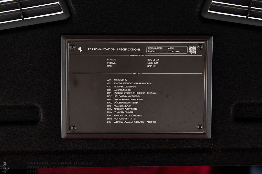 Used 2018 Ferrari GTC4Lusso image 34