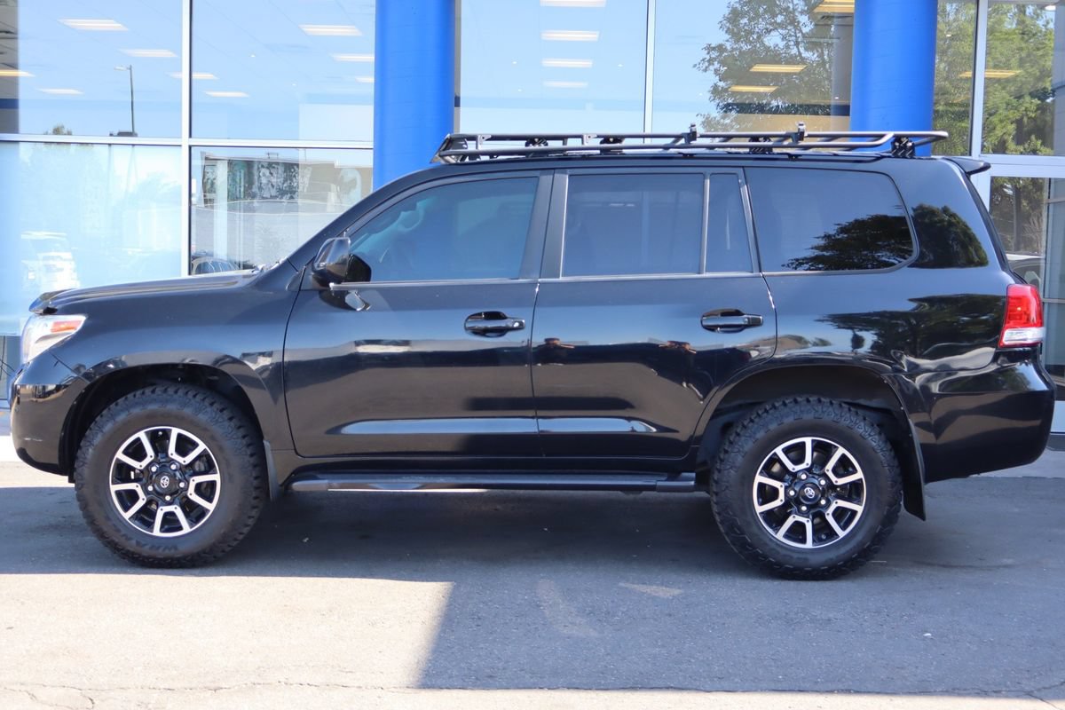 Used 2009 Toyota Land Cruiser AWD/4WD image 2