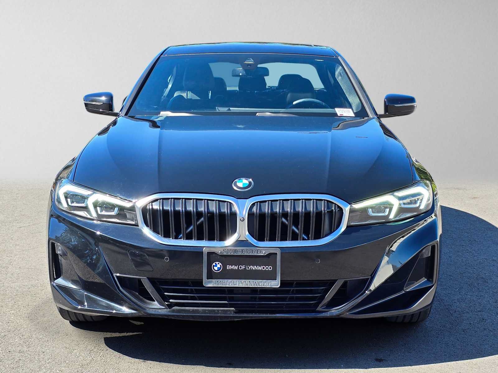 Used 2023 BMW 330i Sedan w/ Parking Assistance Package RWD image 8
